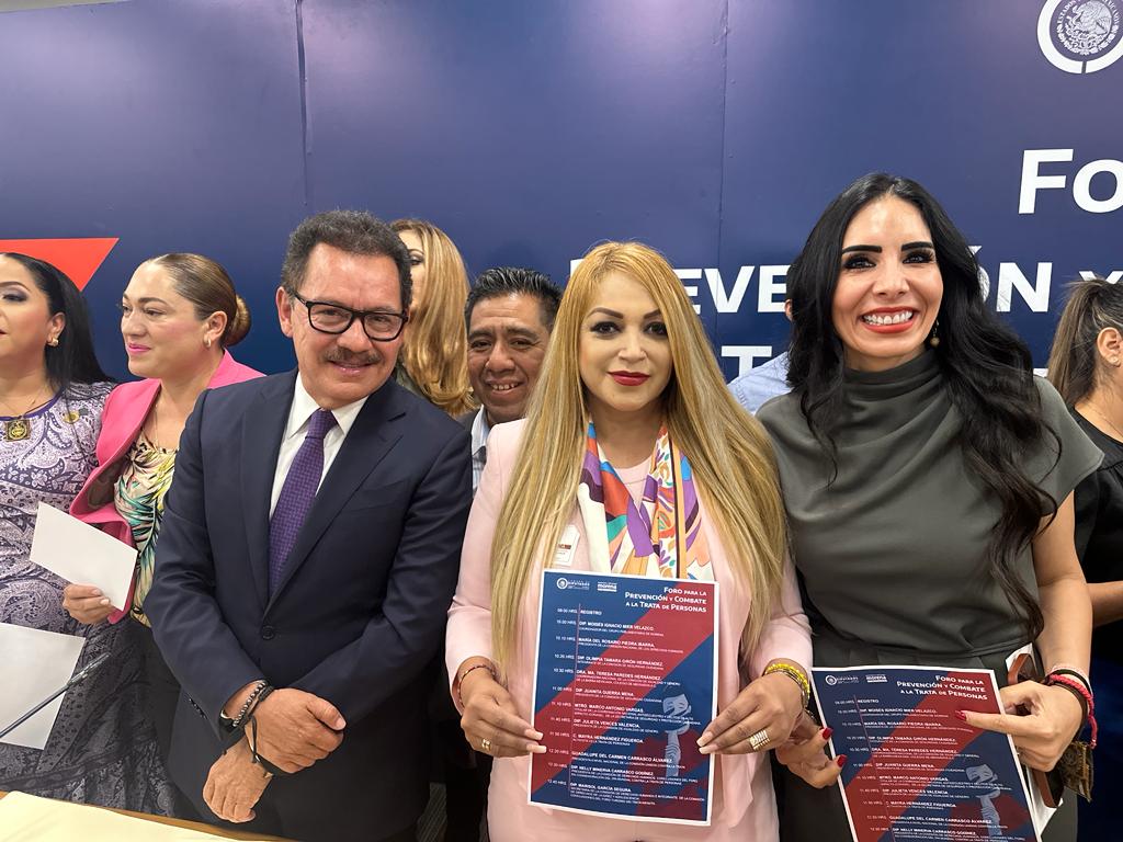 Acude Juanita Acevedo al Foro Para la Prevención de Trata de Personas.