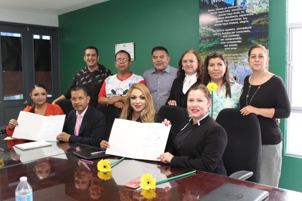 Firma acuerdo de colaboración en apoyo a comerciantes municipales.