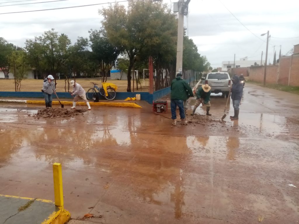 🚨🚨🚨 SIDEAPAS Informa: Reparaciones en la Colonia Revolución