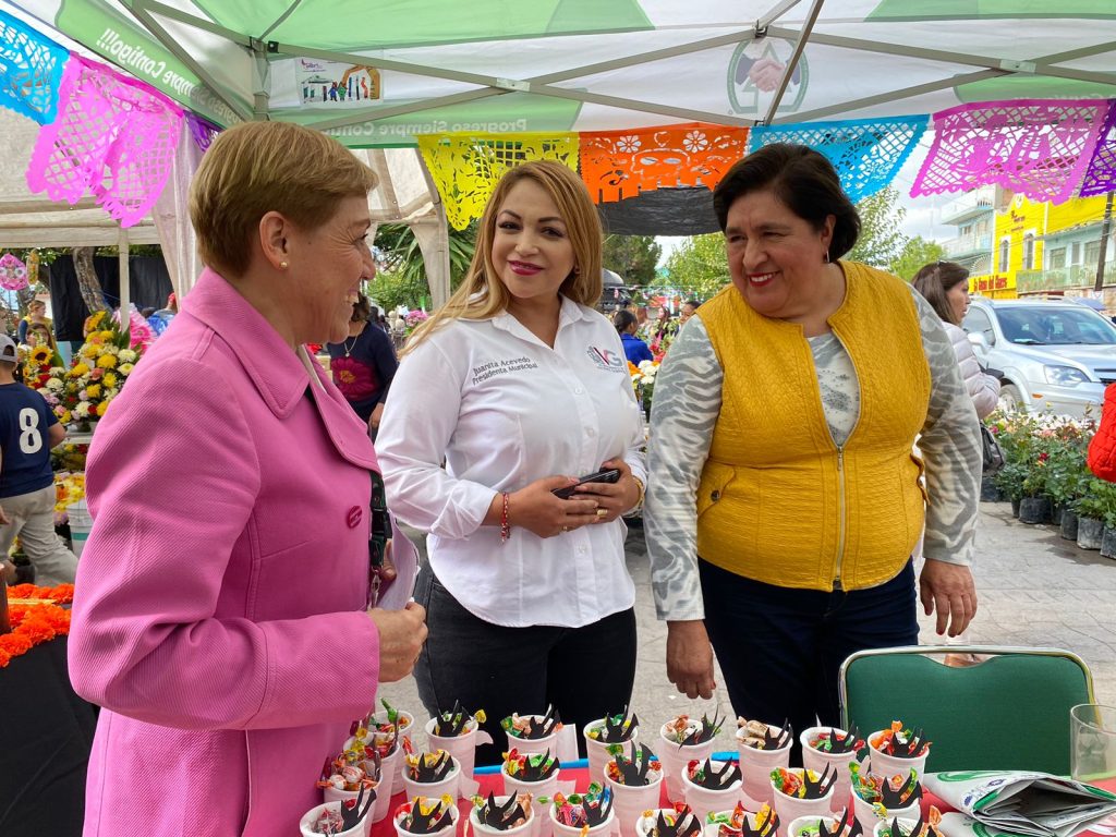 Inauguran corredor comercial del día de muertos.