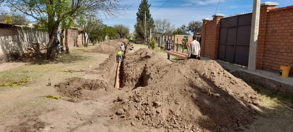 Inician trabajos de ampliación de red en comunidades.