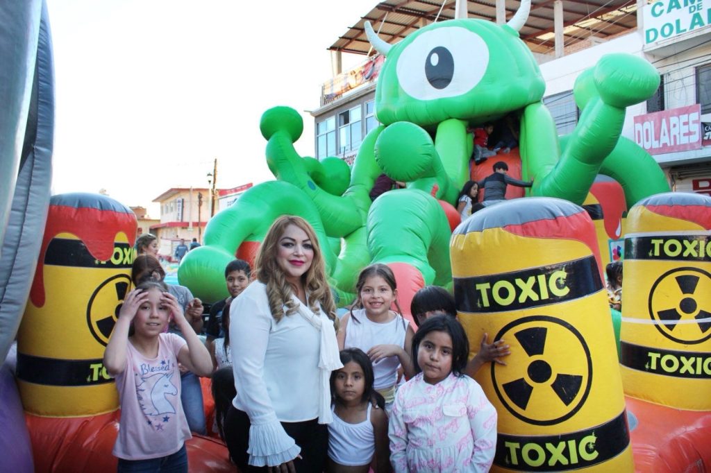 Celebran a los niños en Vicente Guerrero.