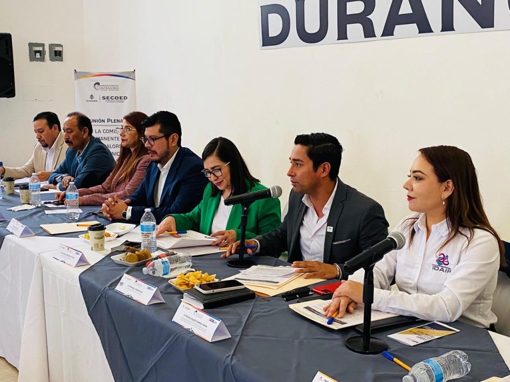 Transparencia y rendición de cuentas: Reunión clave entre la titular de la Contraloría Estatal y el Contralor Municipal de Vicente Guerrero