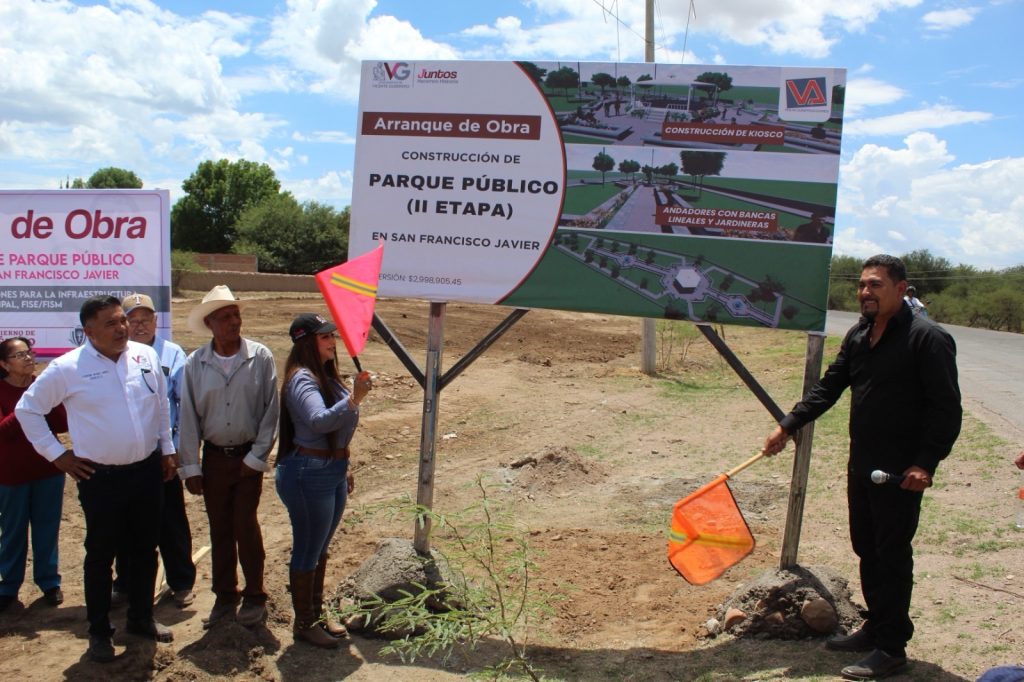 Amplían trabajos de parque público en la comunidad de San Francisco Javier.
