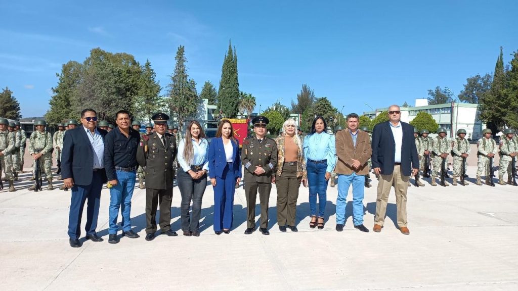 Acude Juanita Acevedo, así como regidores del municipio de Vicente Guerrero, a las instalaciones del 5 de mayo