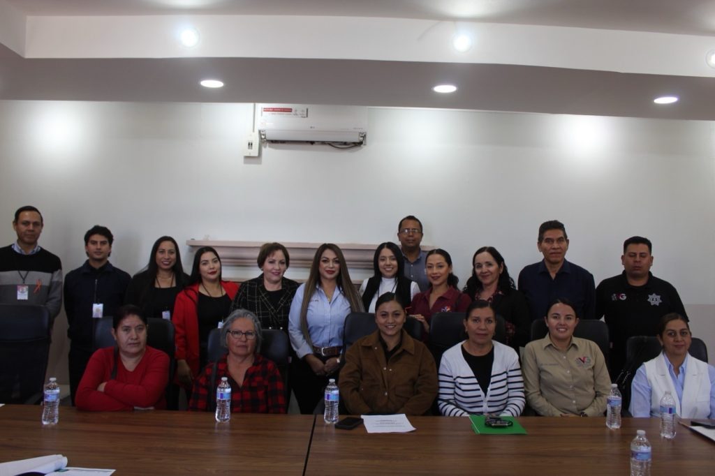Culmina CDM actividades en pro de la mujer en Vicente Guerrero.