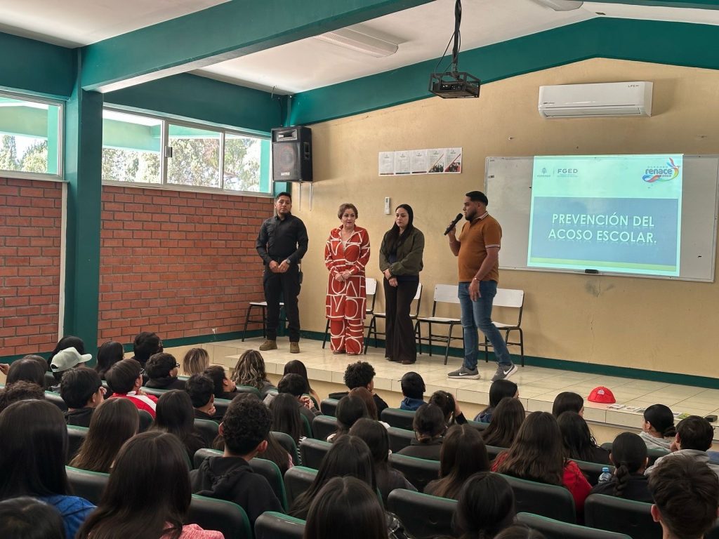Imparten pláticas sobre prevención al acoso escolar.