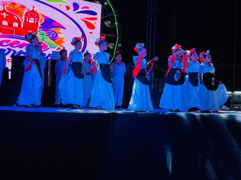 Tradición, talento y alegría en las noches culturales de Vicente Guerrero.