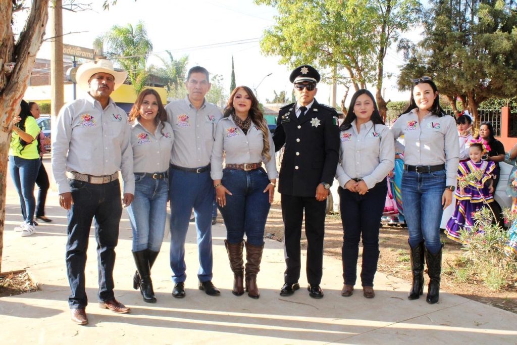 Desfile de feria Regional Vicente Guerrero 2025.