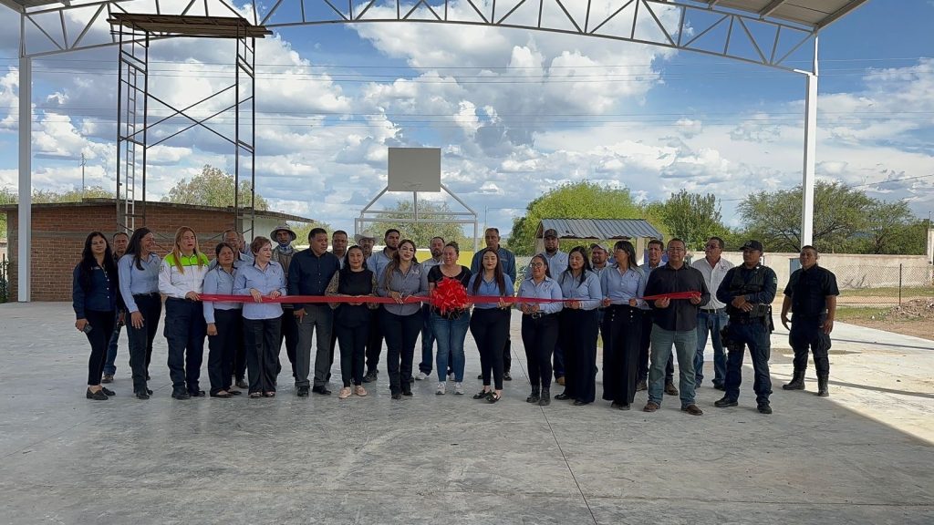 Se entrega cancha de usos múltiples en San Isidro de Murrillos